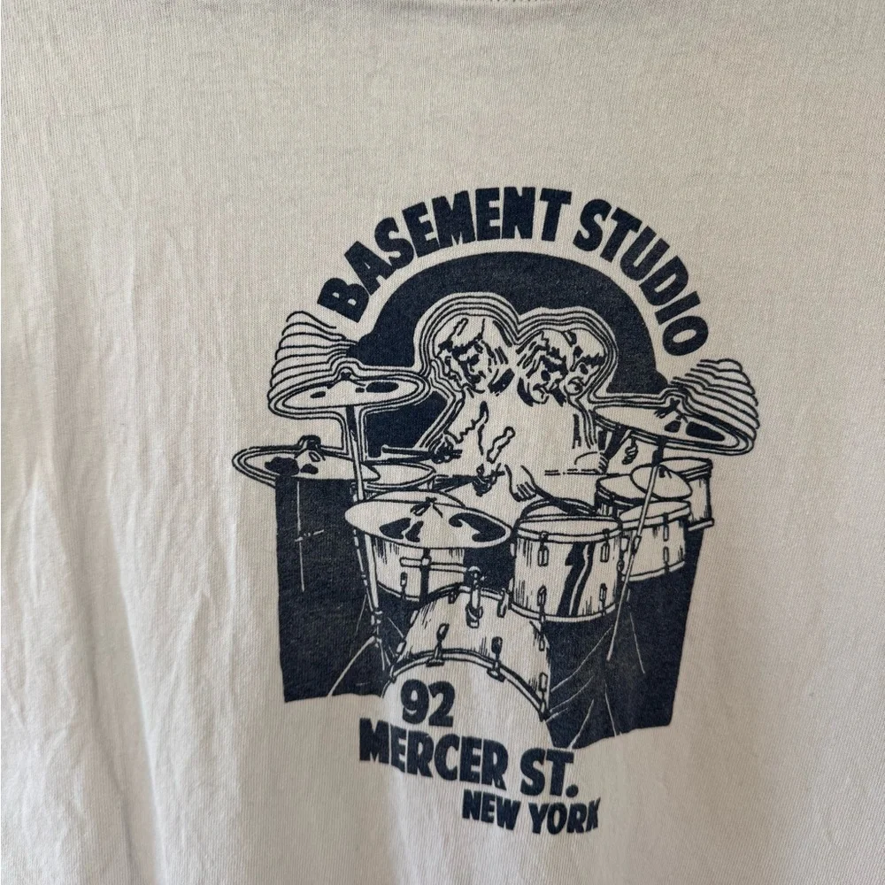 Brandy Melville Cream Graphic Tee - Picture 2 of 4
